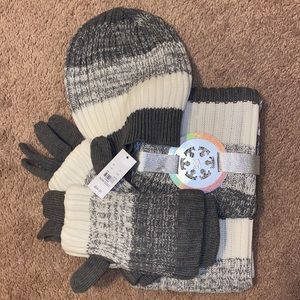 New York & Company Accessories | New York & Company Glove, Scarf and Hat Set